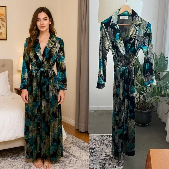 Diamond Tea Velvet Robe - Picture 1 of 5